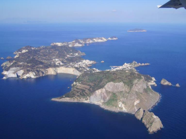 Ponza dall'alto