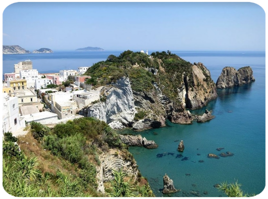 Ponza, L'isolana, punta madonna Ponza, L'isolana, punta madonna