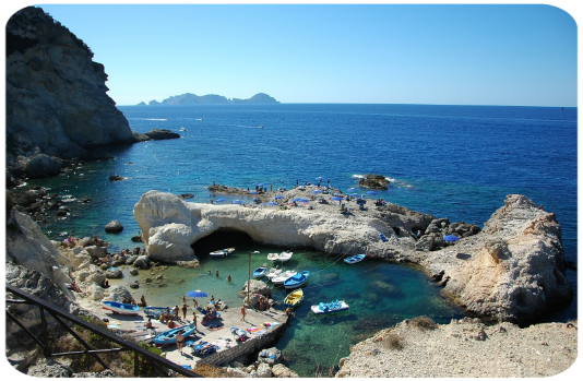 Ponza, L'Isolana, cala fonte Ponza, L'Isolana, cala fonte